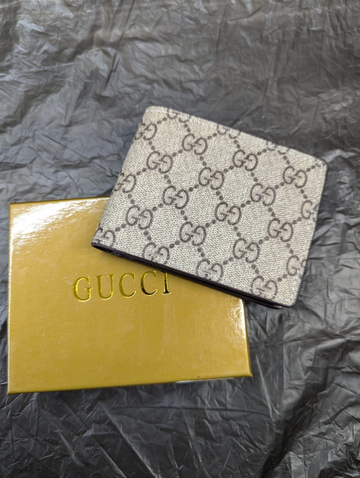 GUCCI WALLET APRICOT