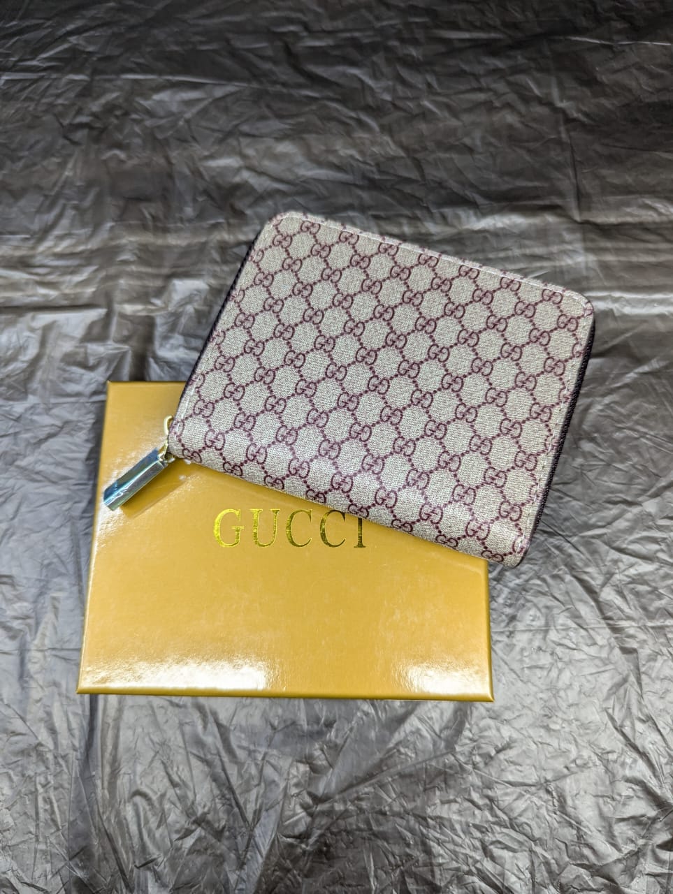 gucci Short Zipper Wallet