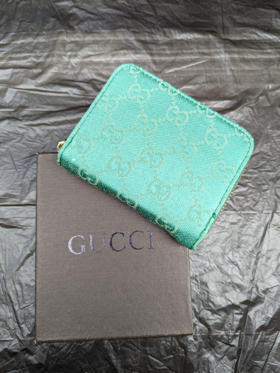 gucci Short Zipper Wallet