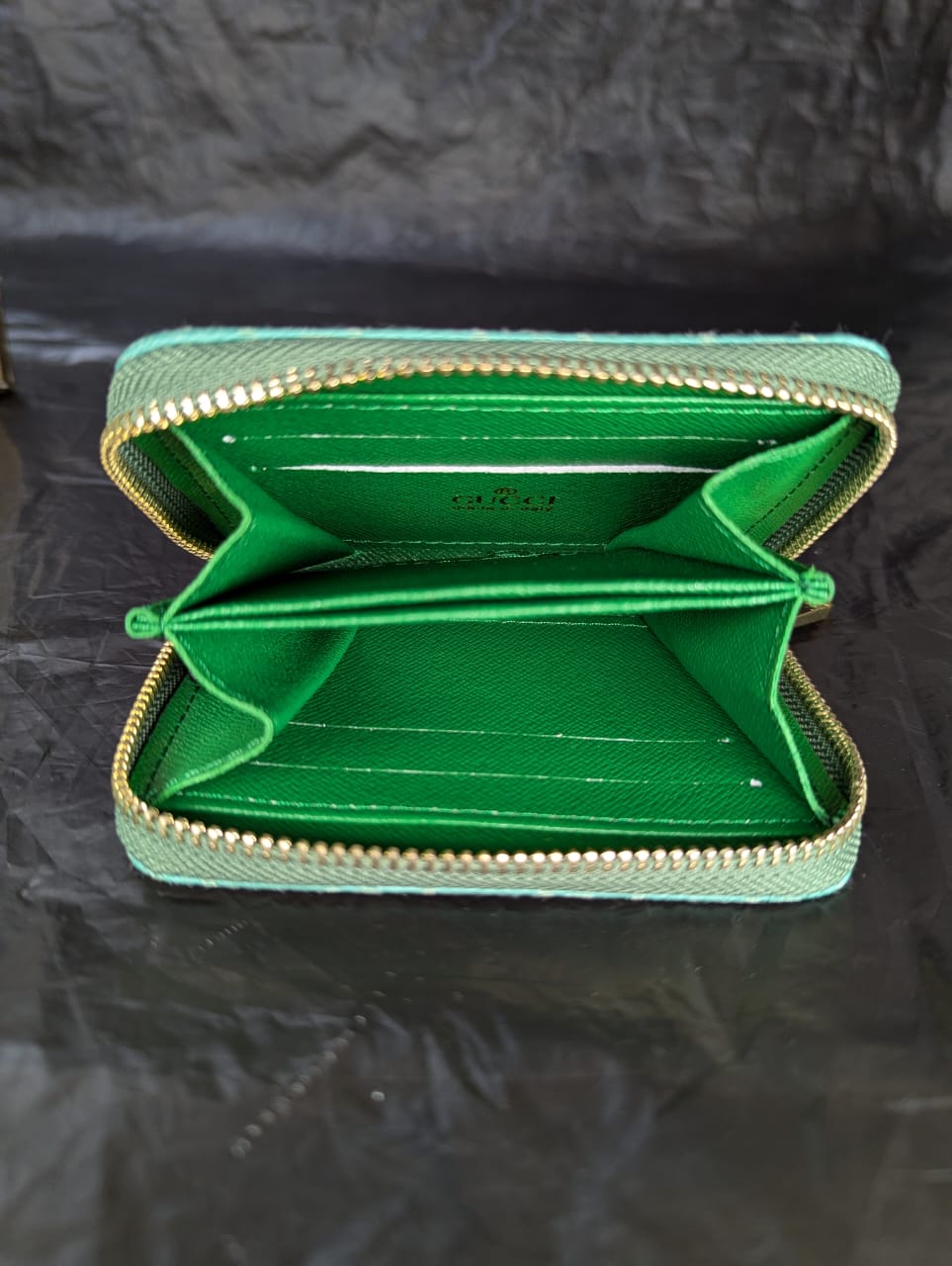gucci Short Zipper Wallet