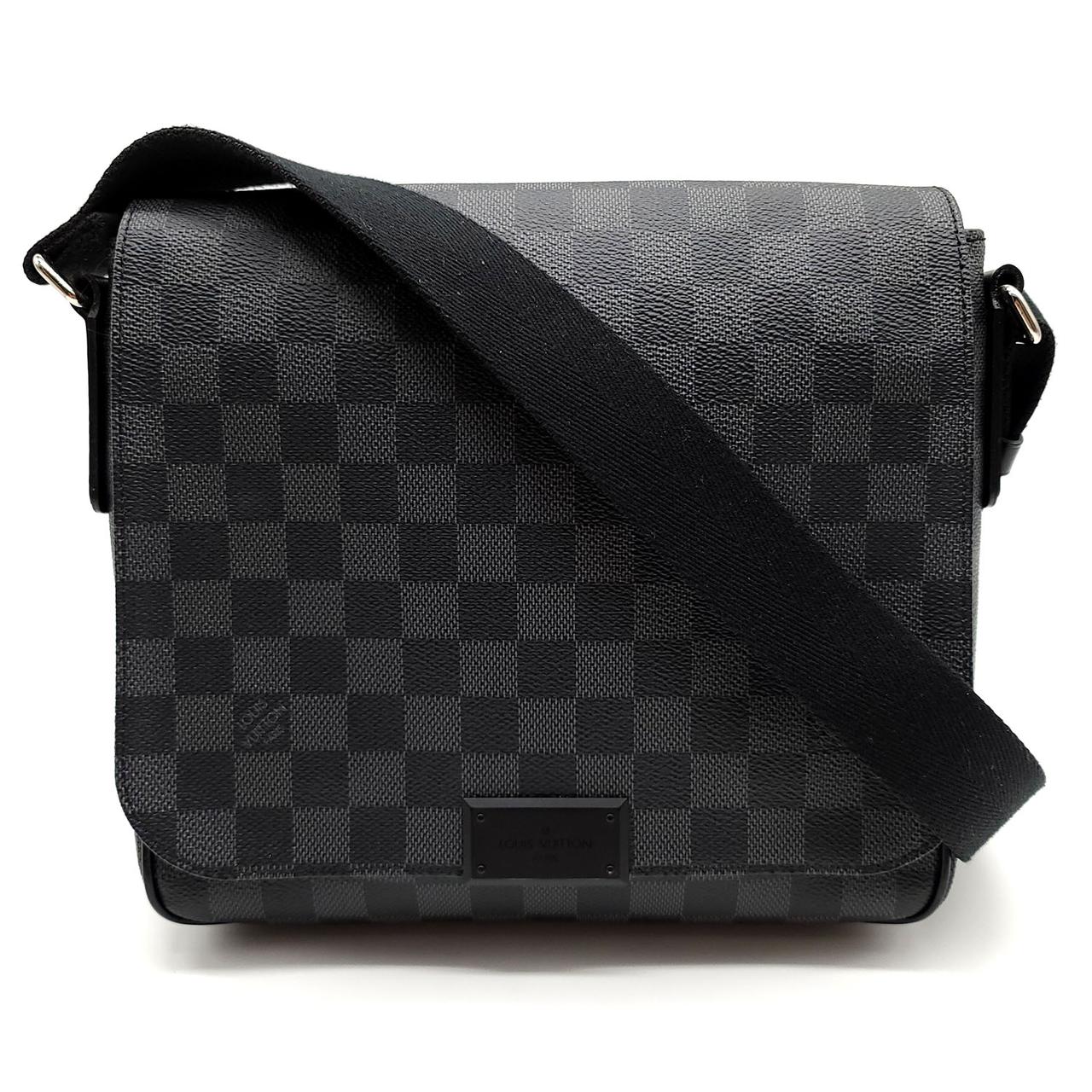 Louis Vuitton District Damier MM Graphite Black