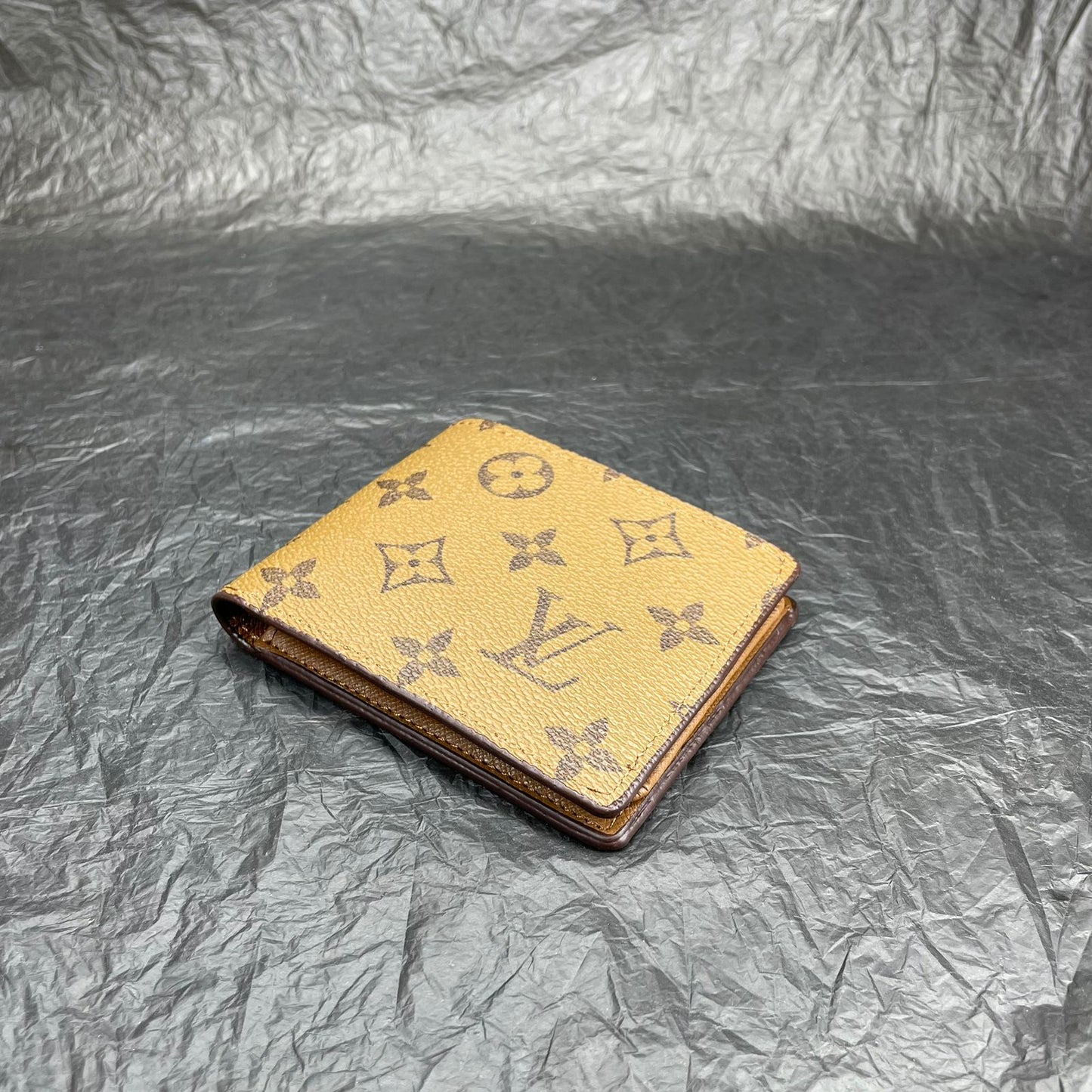 LV WALLET