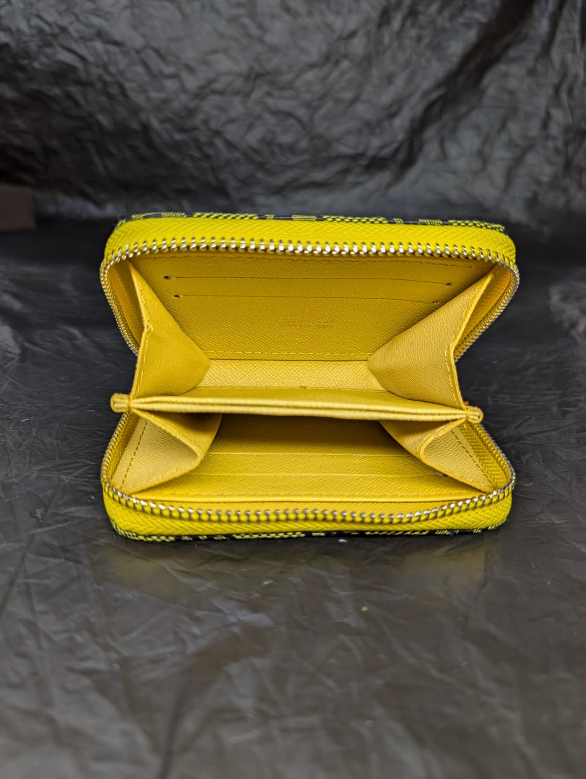 gucci Short Zipper Wallet