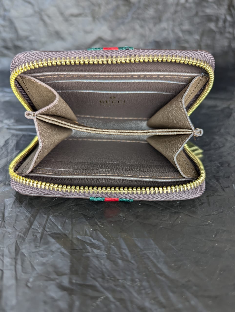 gucci Short Zipper Wallet