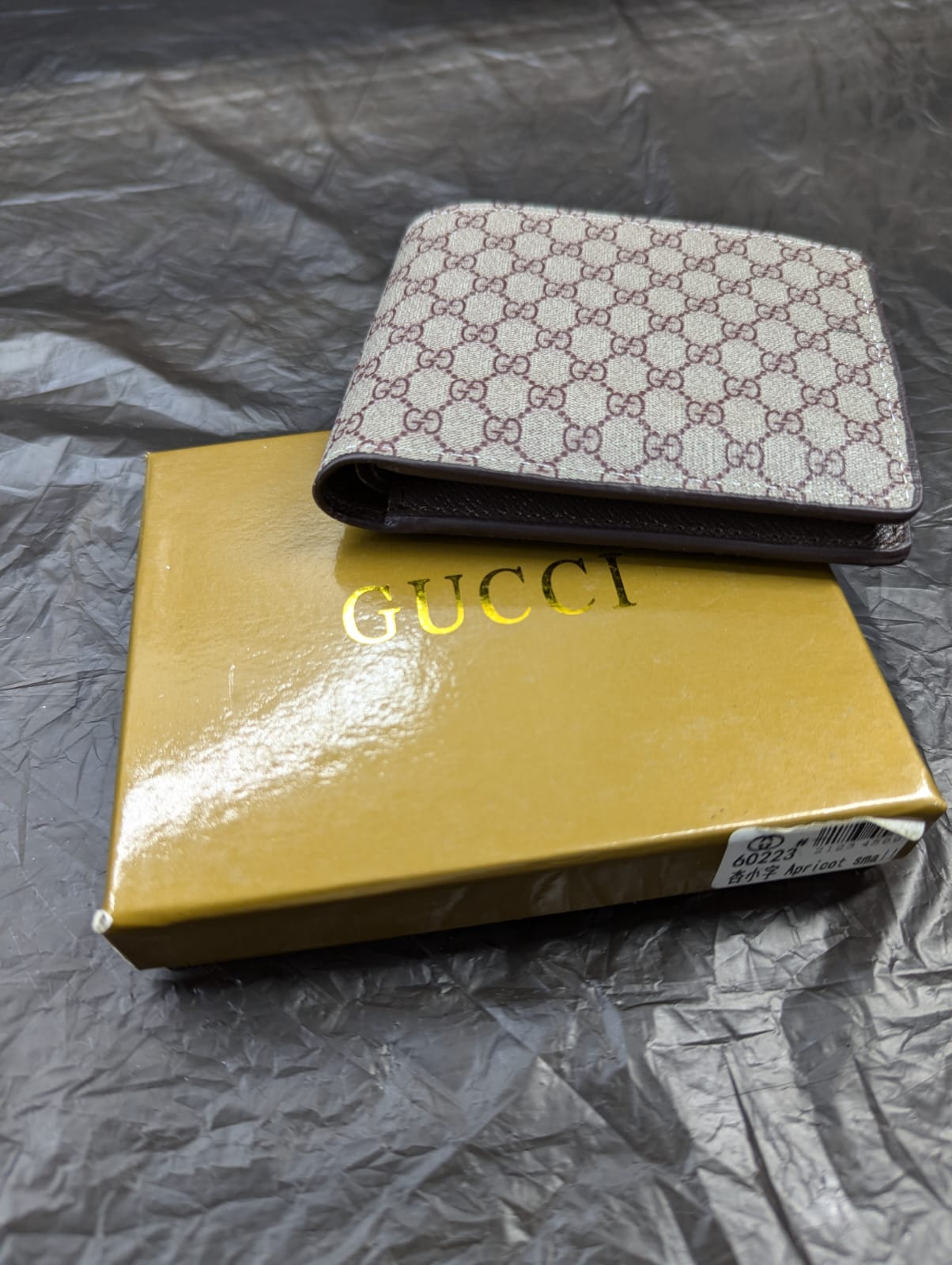 GUCCI WALLET APRICOT