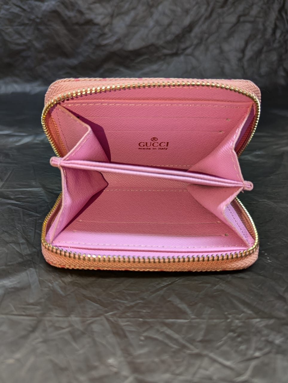 gucci Short Zipper Wallet