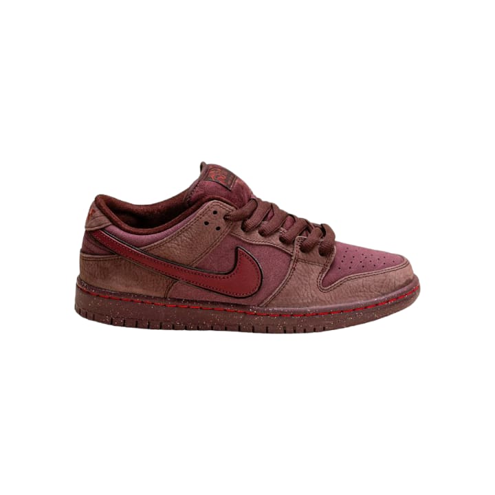 NIKE SB DUNK LOW CITY OF LOVE (BURGUNDY CRUSH)
