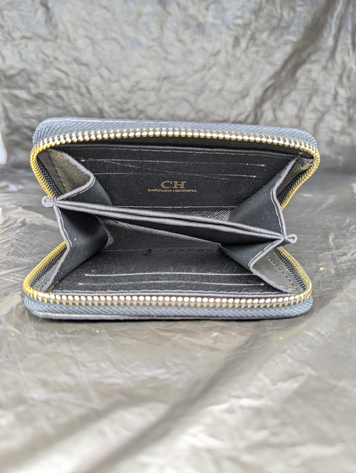 CH Short Zipper Wallet