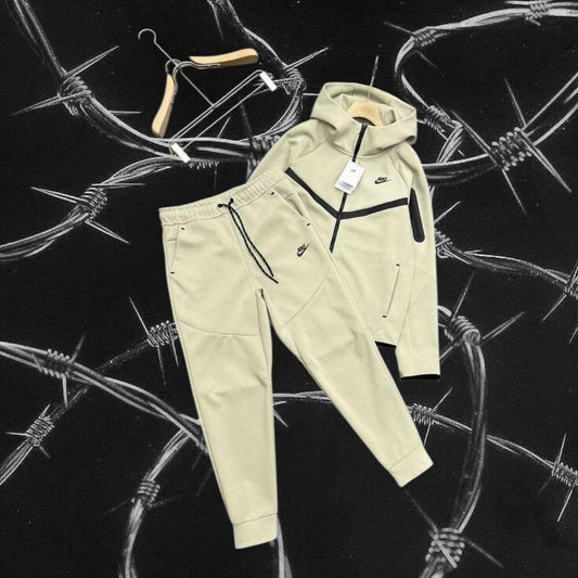 nike tech fleece tracksuit