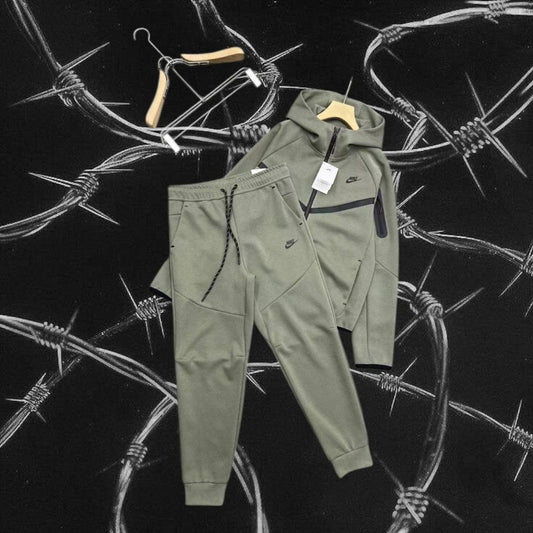 nike tech fleece tracksuit