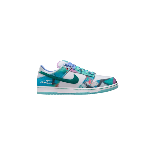 Nike x Futura Laboratories SB Dunk Low "Bleached Aqua"