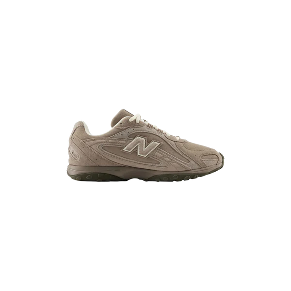 New Balance 204L "Mushroom/Arid Stone"