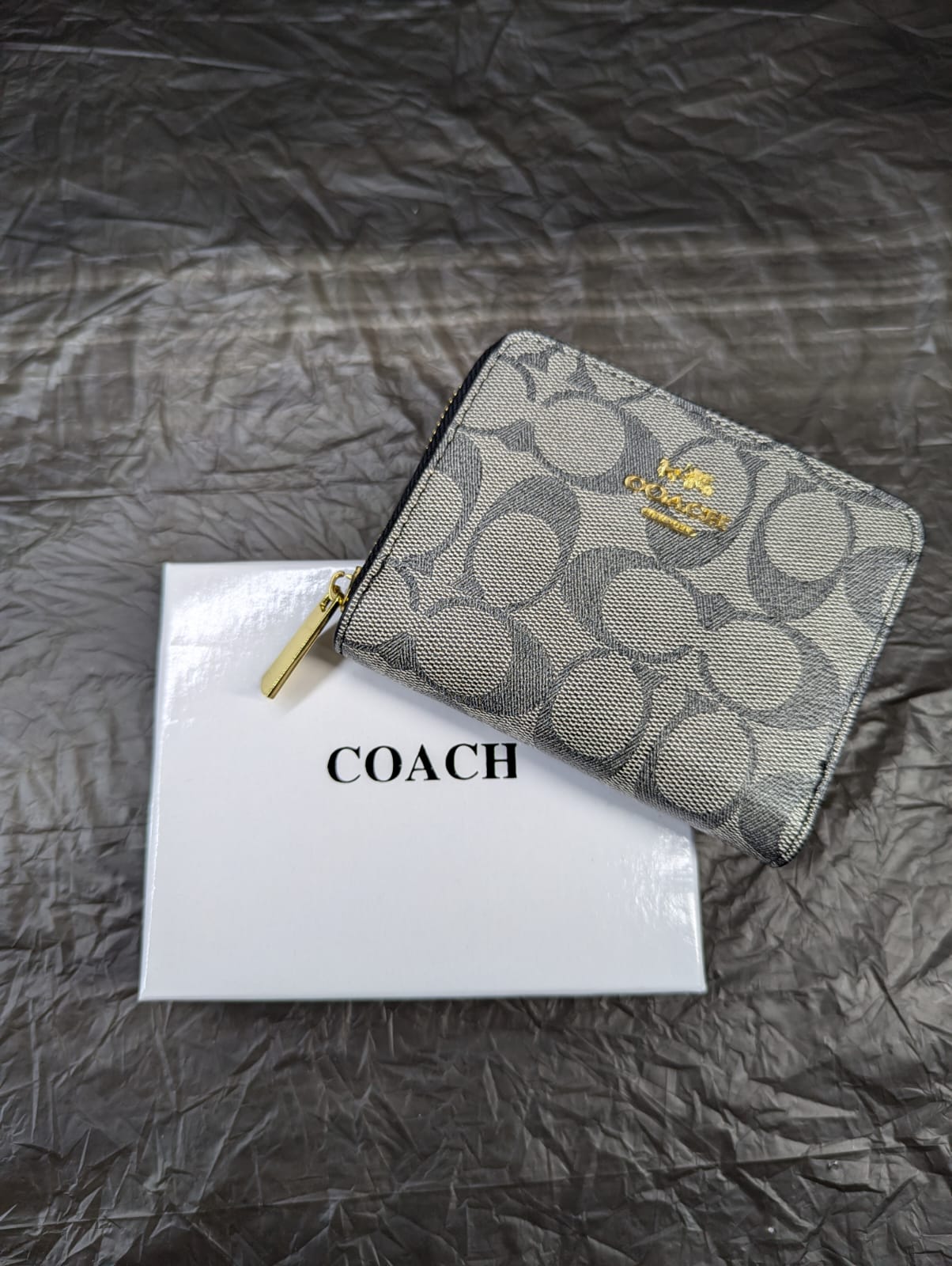 COACH Short Zipper Wallet